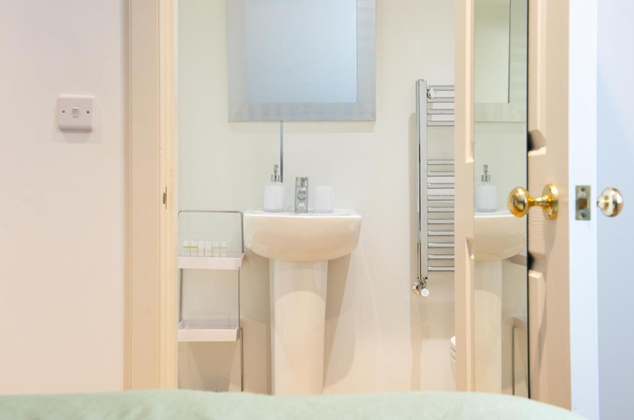 Parade School Guest Rooms 特维德上游的贝里克 外观 照片