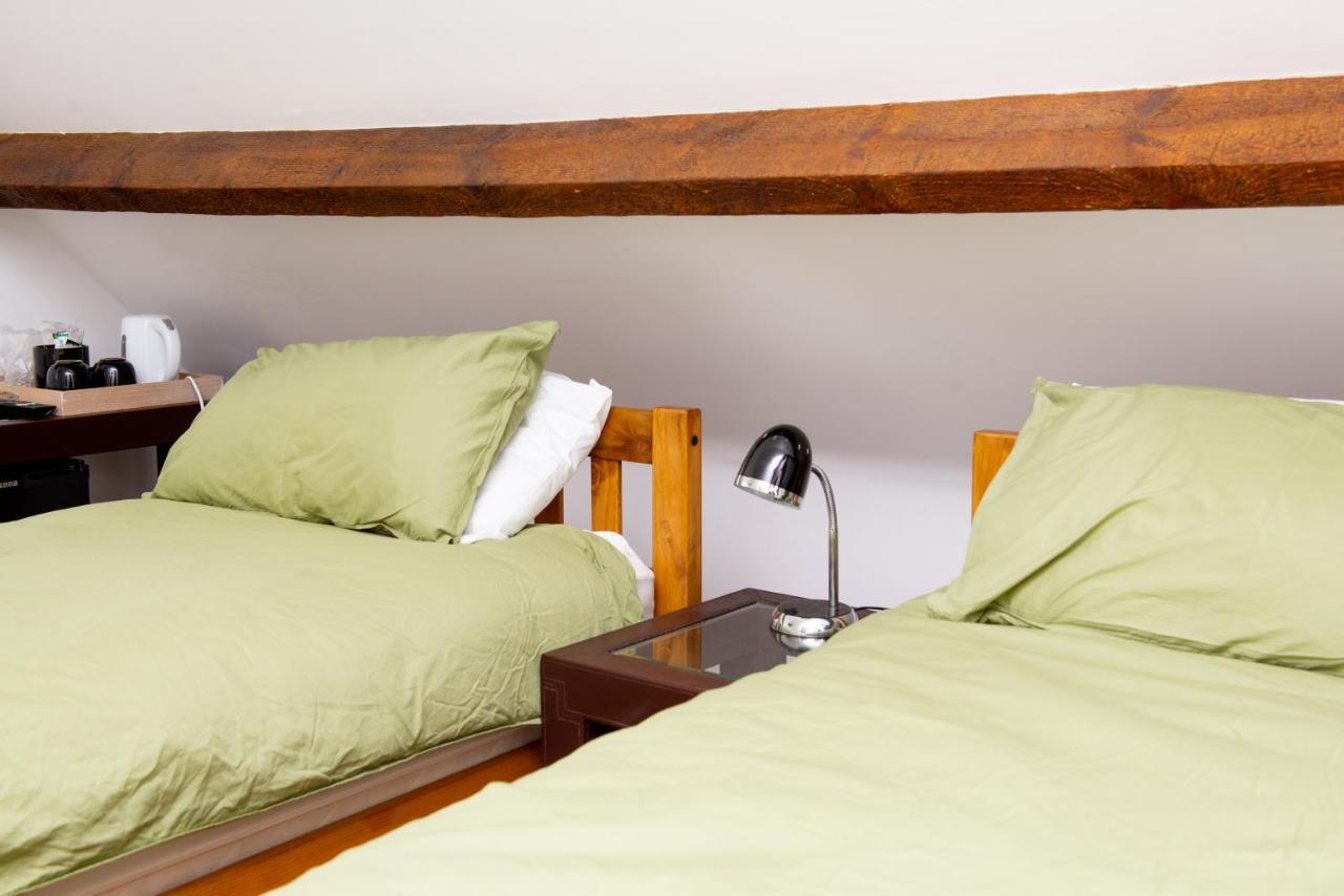 Parade School Guest Rooms 特维德上游的贝里克 外观 照片